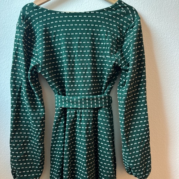 Maeve Green and white polka dot dress with gold buckle detail - Picture 4 of 12